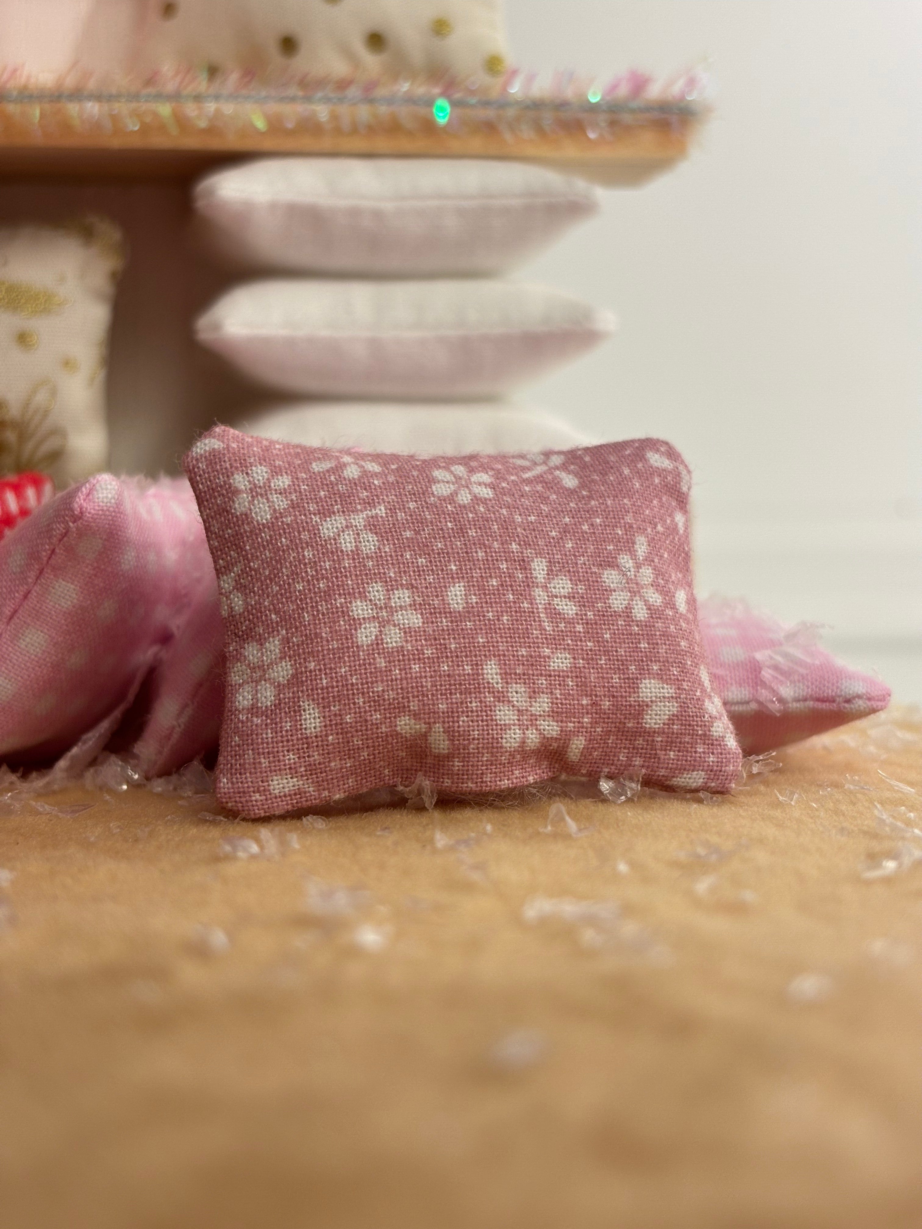 Miniature Pillow | FROST GARDEN PINK |